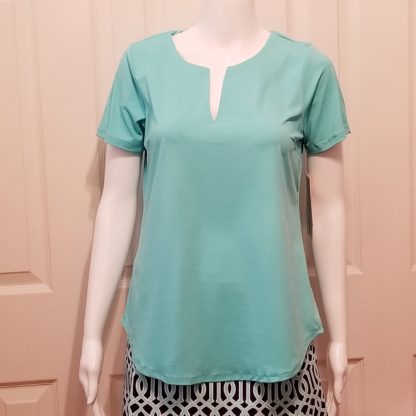 Keyhole top: Sea Glass Aqua