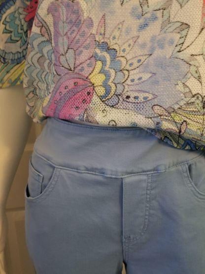 Cross Fray Hem Capri: Blue - Image 5