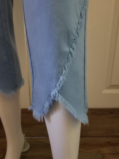 Cross Fray Hem Capri: Blue - Image 4