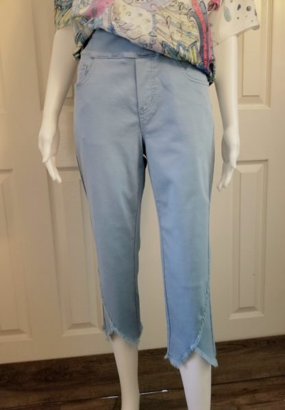 Cross Fray Hem Capri: Blue